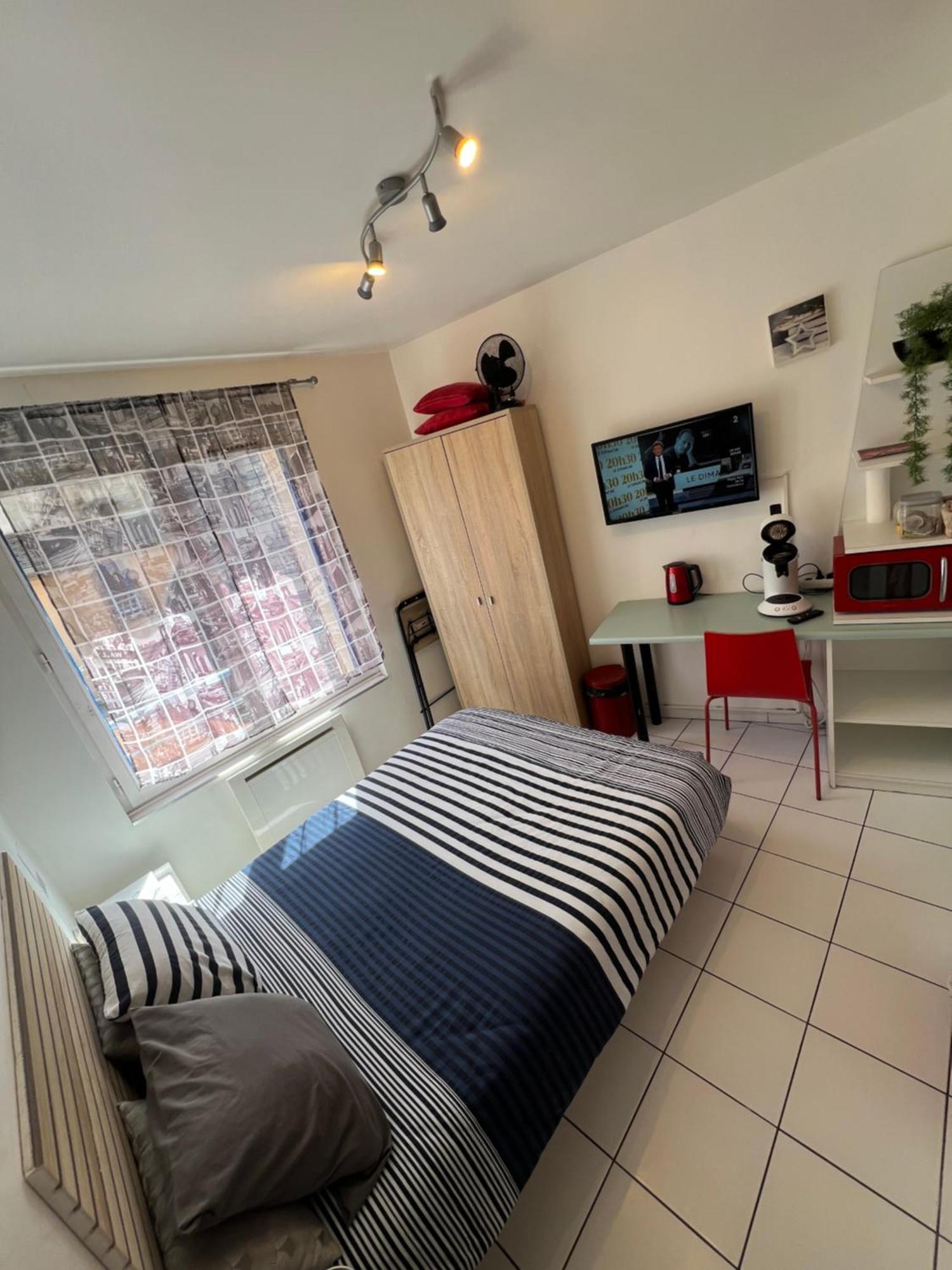 Beau Studio Centre Ville Et Proche Gare Bourges Dış mekan fotoğraf